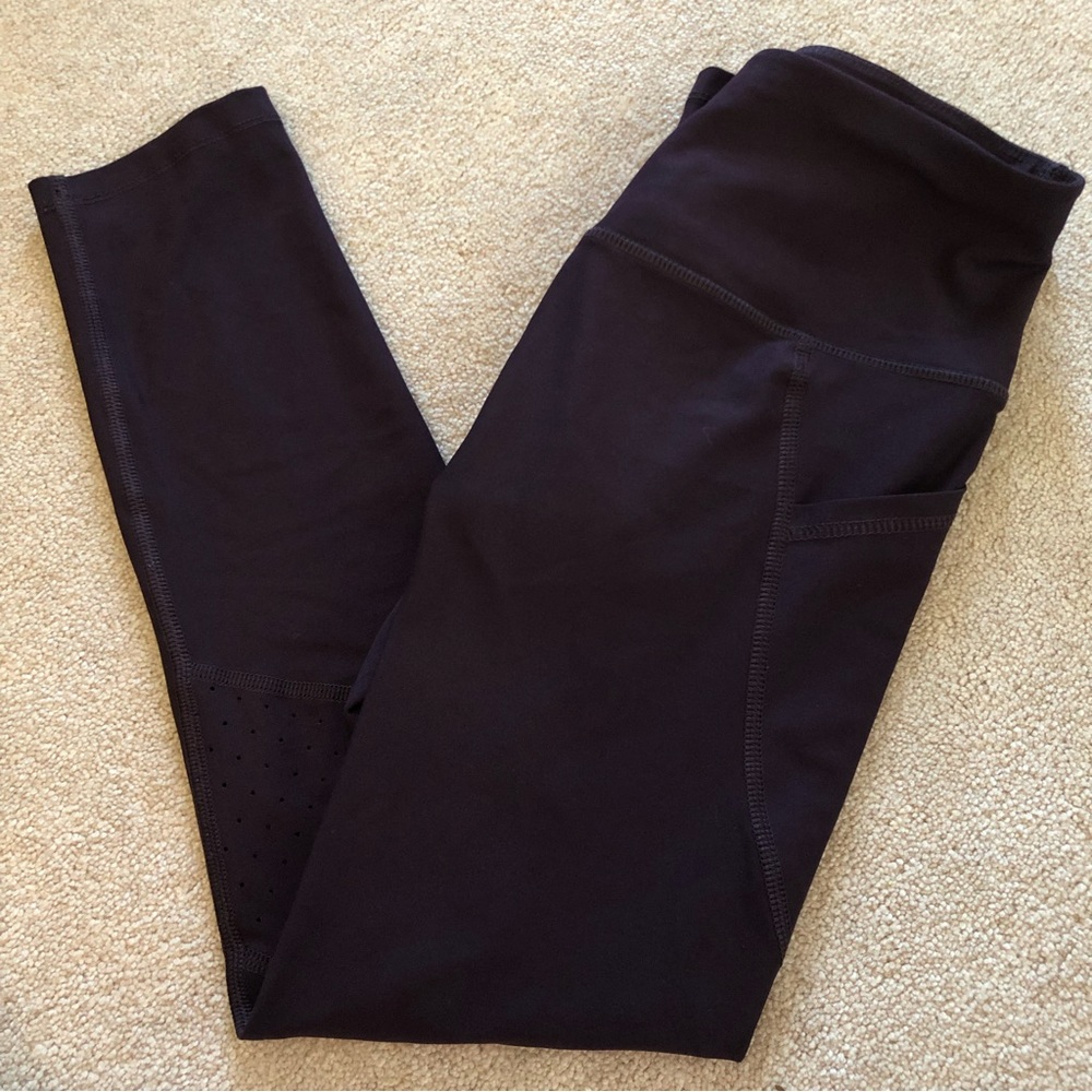 Purple leggings 3/4 length